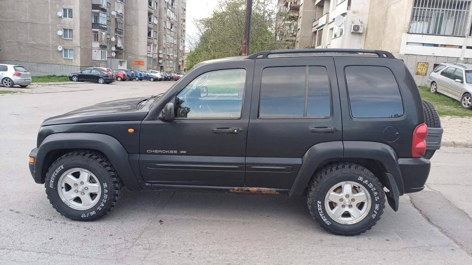 Jeep Cherokee 2.5D - изображение 3