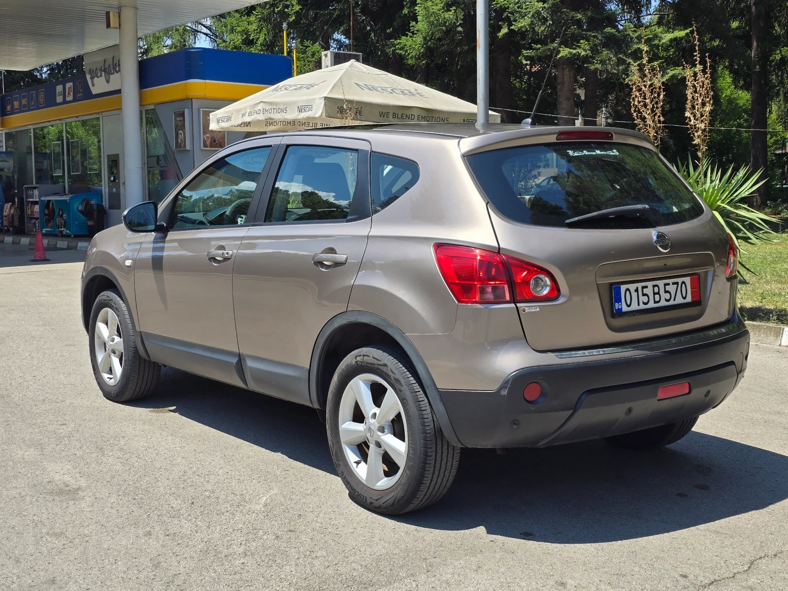Nissan Qashqai 2.0i 4X4 ШВЕЙЦАРИЯ  - изображение 7