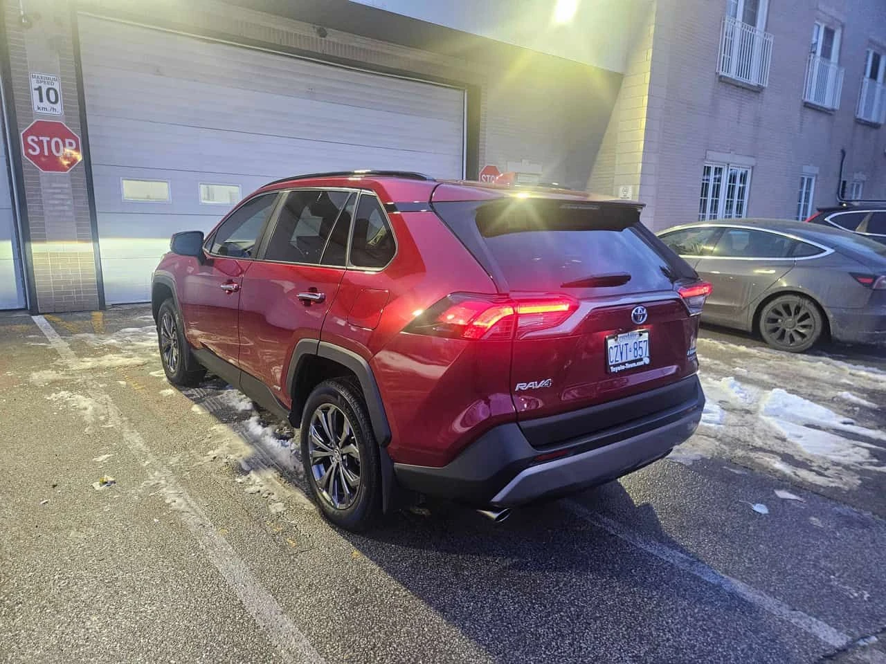 Toyota Rav4 * Hybrid Limited * CARFAX * ПАНОРАМА * KEYLESS *  - изображение 10