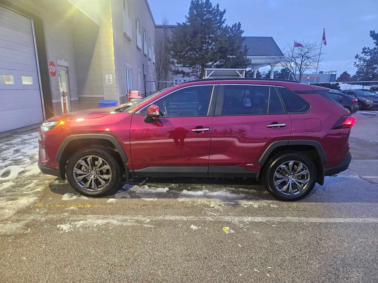 Toyota Rav4 * Hybrid Limited * CARFAX * ПАНОРАМА * KEYLESS *  - изображение 2