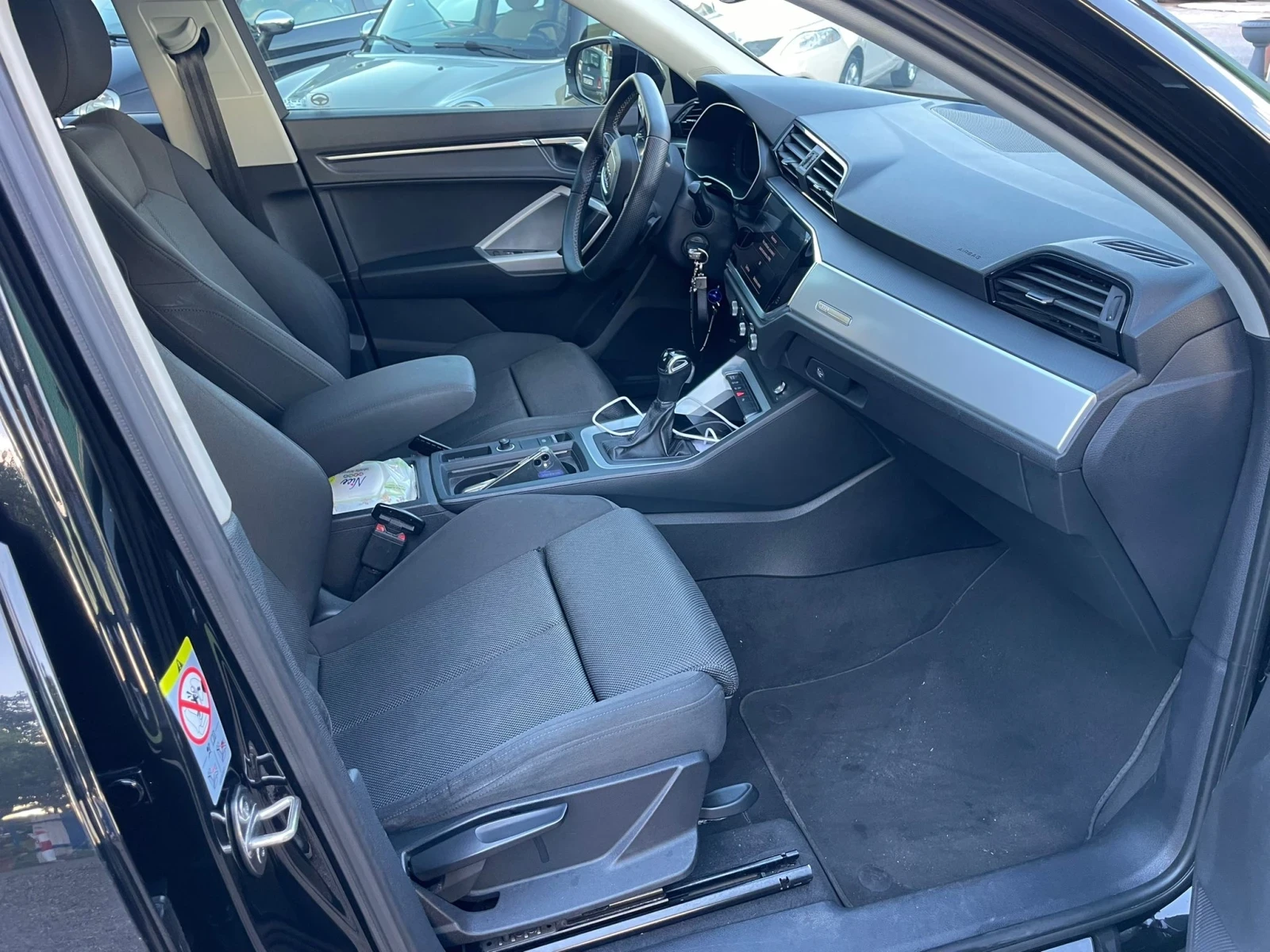 Audi Q3 Sportback 35 TDI S tronic S line edition, снимка 8 - Автомобили и джипове - 53813995