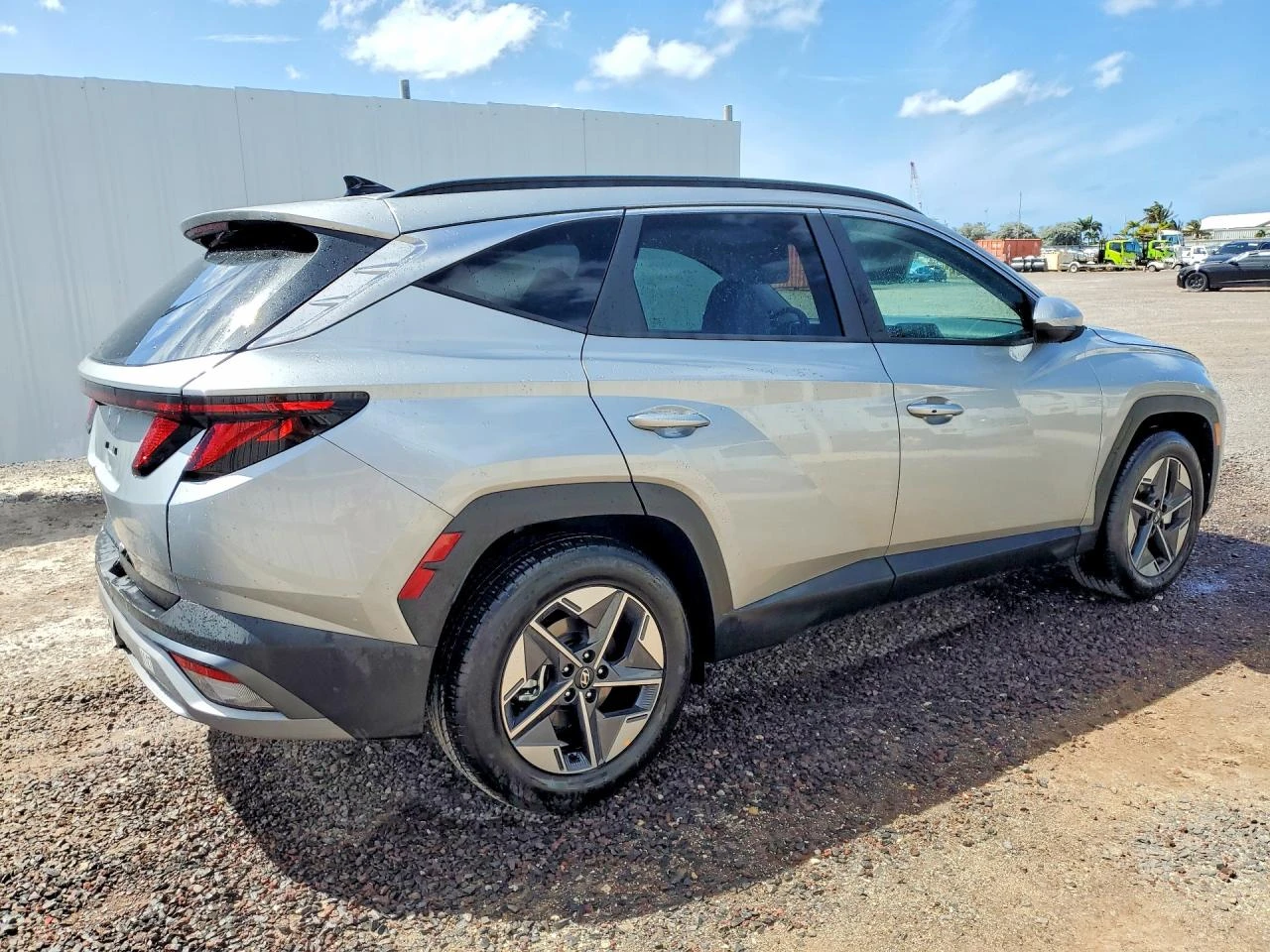 Hyundai Tucson * SEL* ПОДГРЕВ* NAVI* LED* , снимка 3 - Автомобили и джипове - 53936312