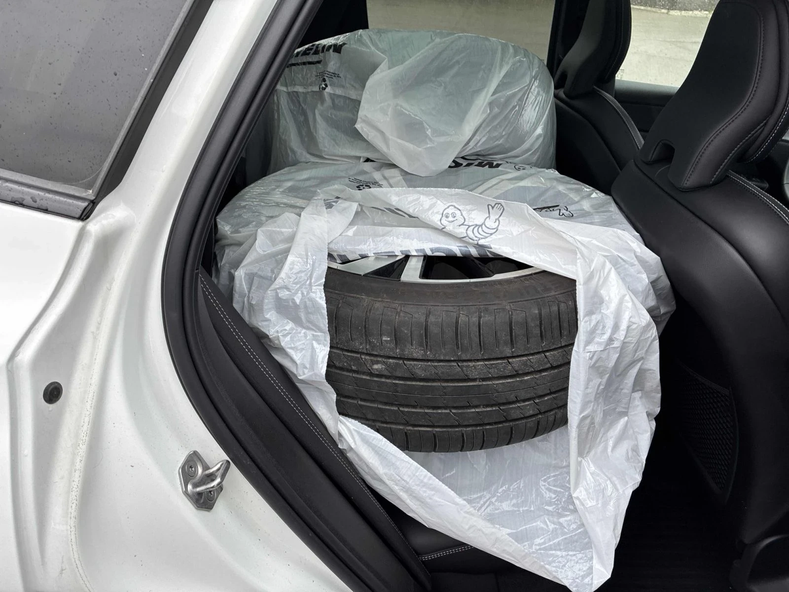 Volvo XC60 R-Design B6 2022* ������� SUV | 2 ��������� ������ | Mobile.bg � ����������� 12