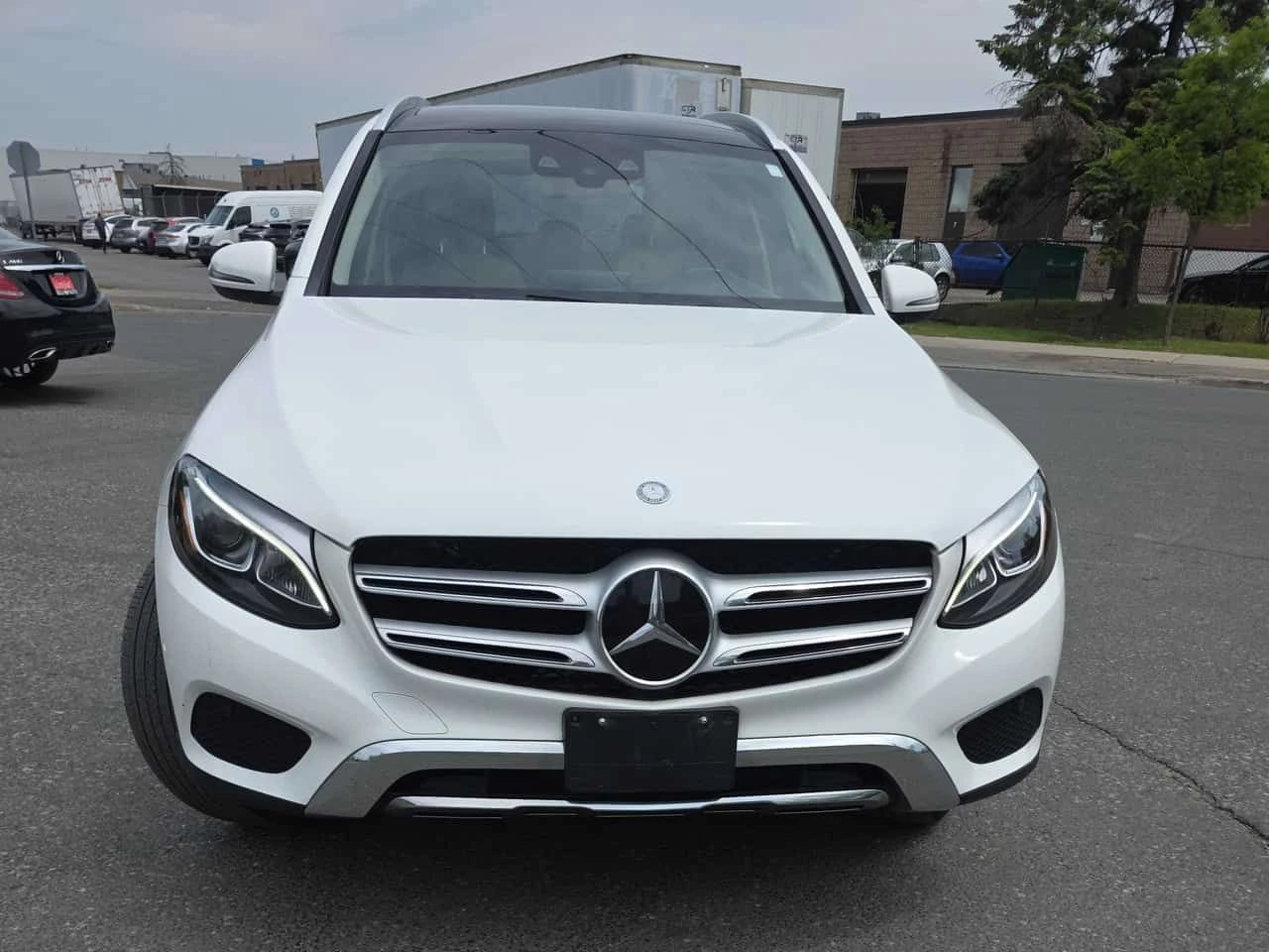 Mercedes-Benz GLC 300 2 КЛЮЧА * ПОДГРЕВИ * ПАНО * KEYLESS * CARFAX, снимка 6 - Автомобили и джипове - 54840622