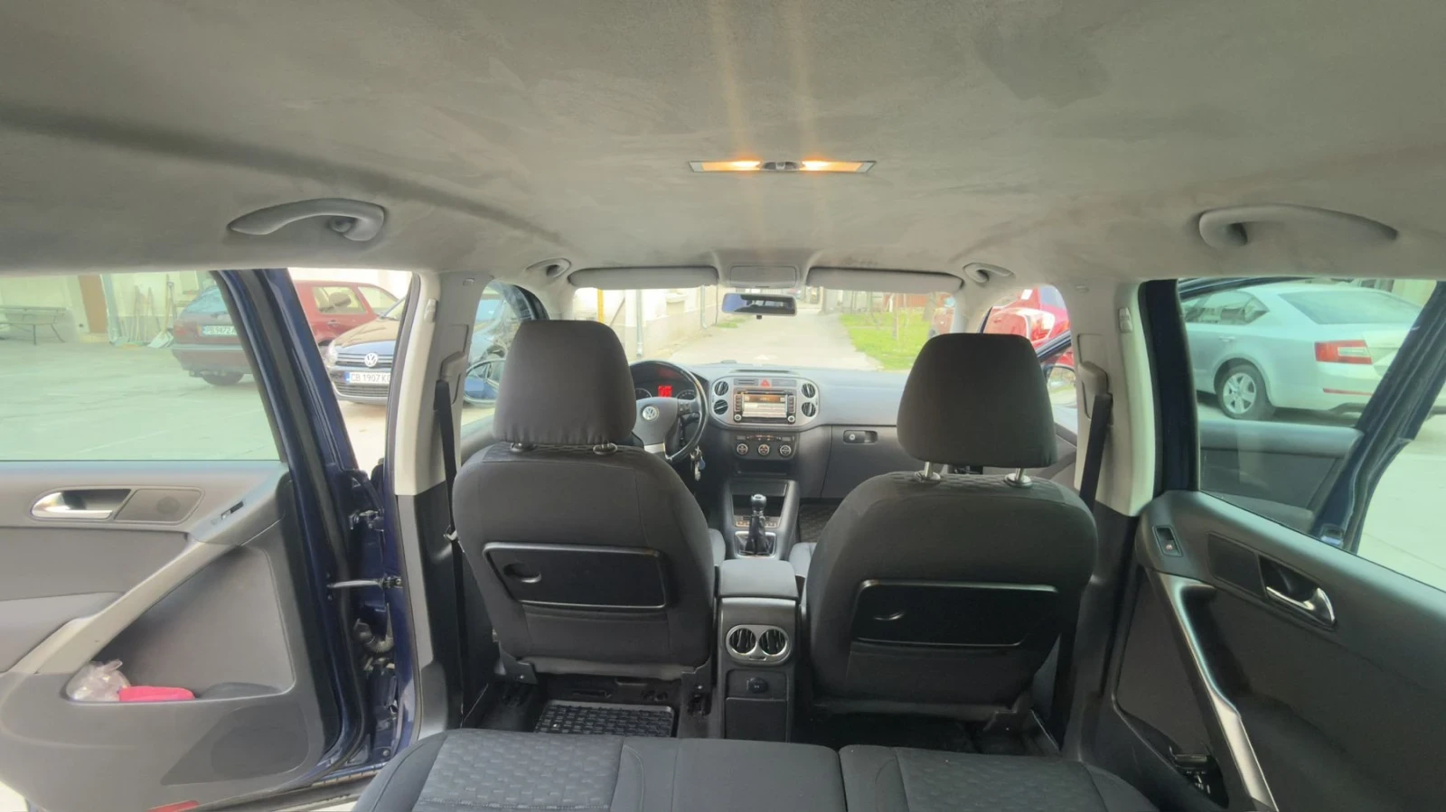 VW Tiguan 2.0tdi , снимка 5 - Автомобили и джипове - 56170451