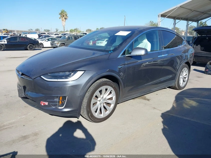 Tesla Model X 100D/75D/90D, снимка 2 - Автомобили и джипове - 56525921