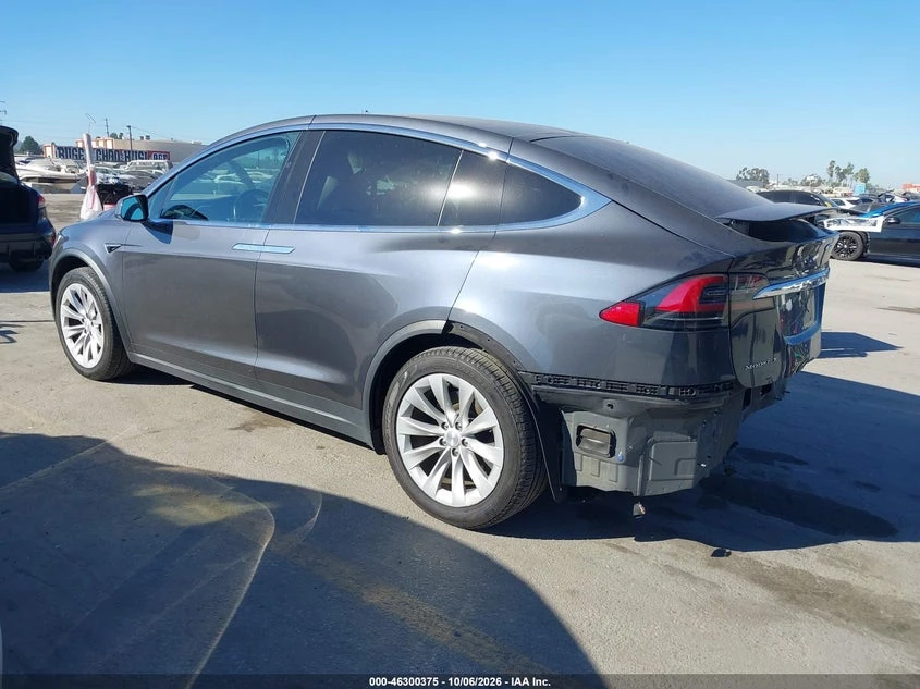 Tesla Model X 100D/75D/90D, снимка 3 - Автомобили и джипове - 56525921