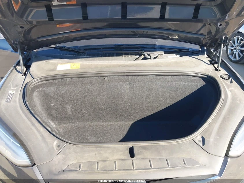 Tesla Model X 100D/75D/90D, снимка 10 - Автомобили и джипове - 56525921
