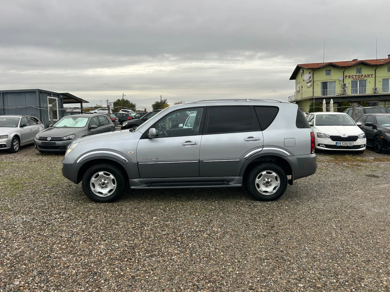 SsangYong Rexton 2.7 cdi 4x4 Full, снимка 8 - Автомобили и джипове - 56750595