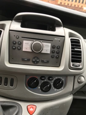 Opel Vivaro 2, 0tdi.214x.km.Klima.Две странични врати, MAXI Ба | Auto.bg — изображение 11