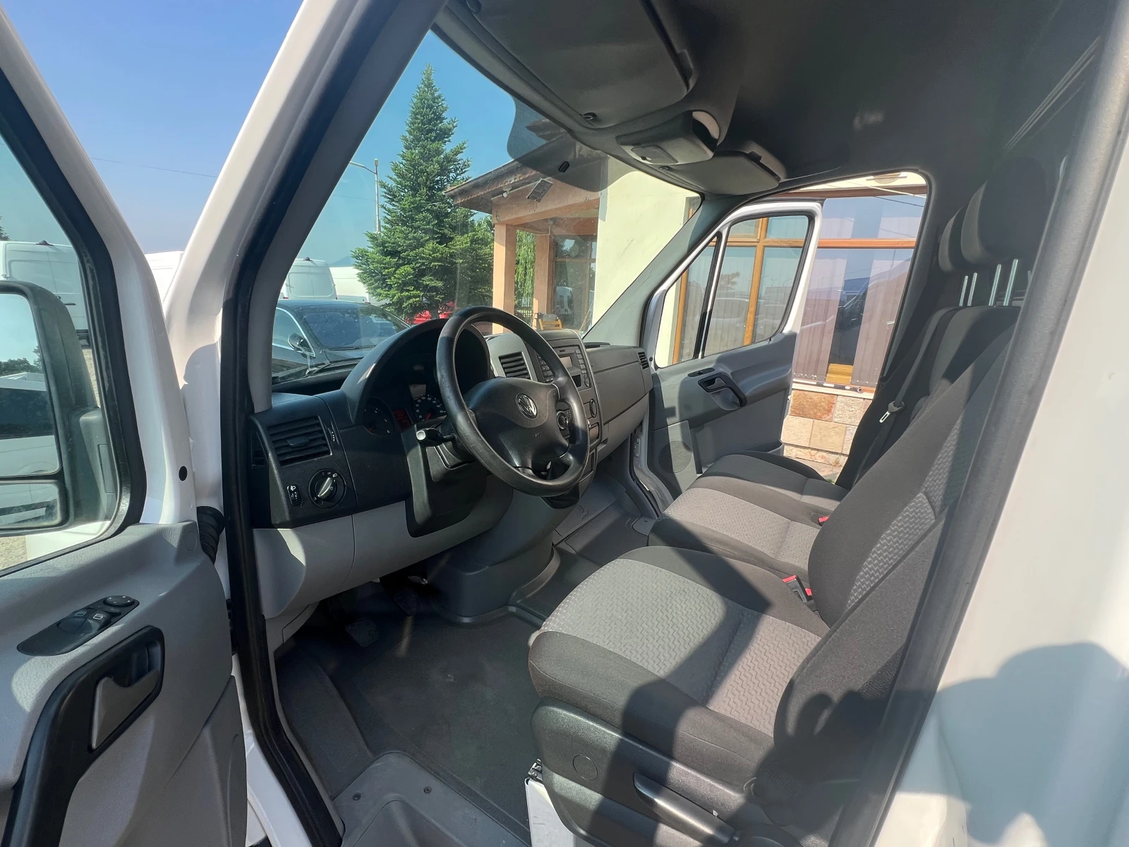 VW Crafter 2.0 TDI MAXI , КЛИМА  - изображение 9