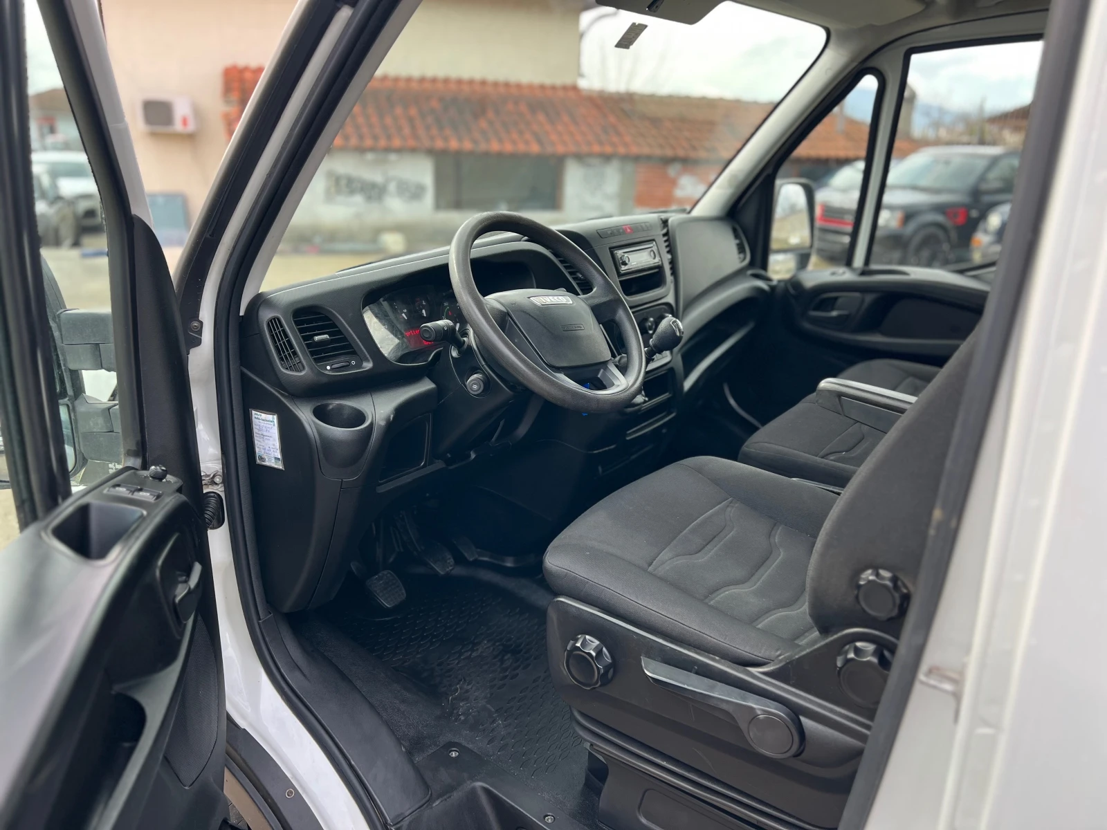 Iveco Daily 35S13 , КЛИМА , FULL , 225.000 км , , снимка 11 - Бусове и автобуси - 53957872