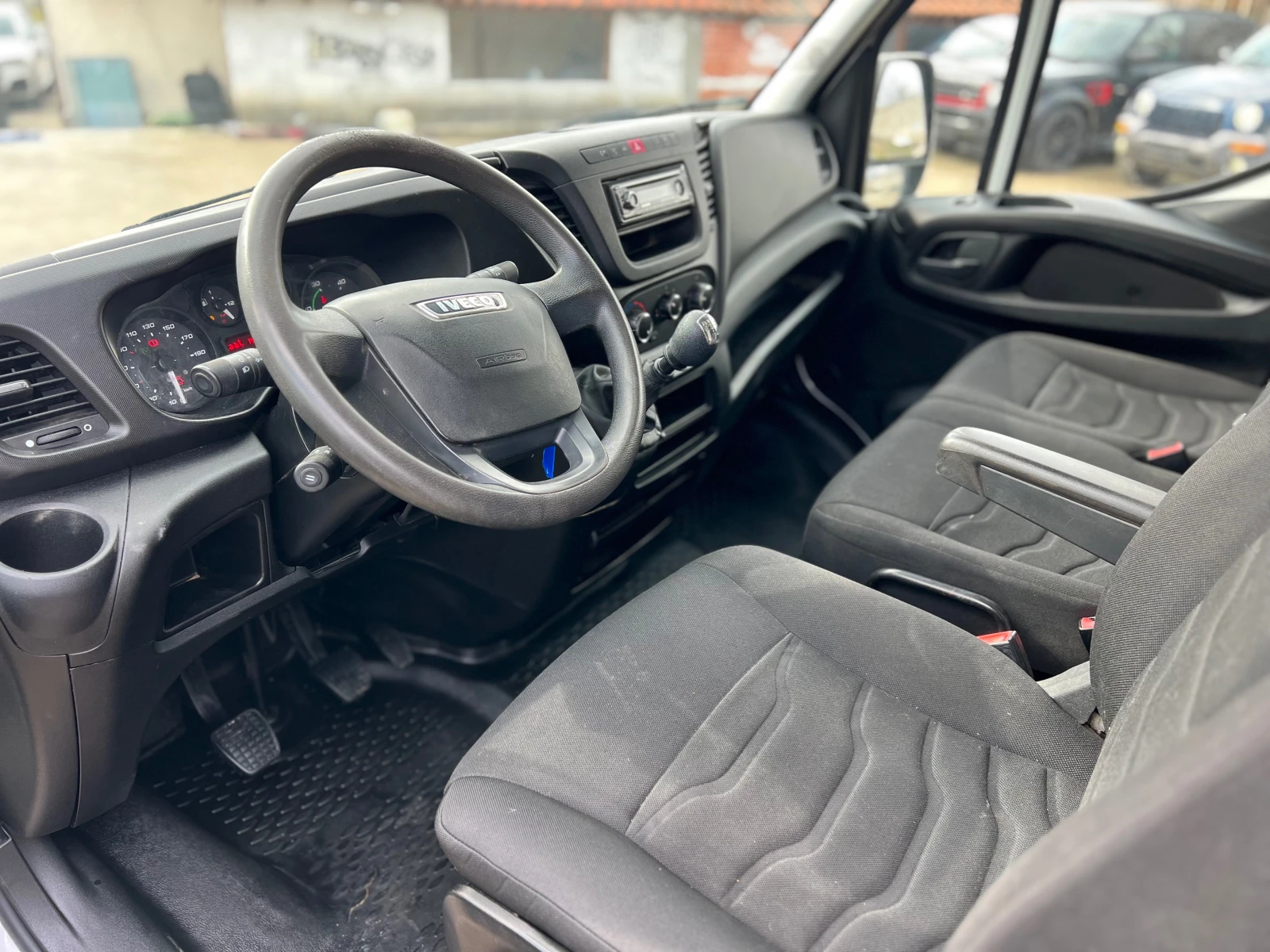 Iveco Daily 35S13 , КЛИМА , FULL , 225.000 км , , снимка 12 - Бусове и автобуси - 53957872