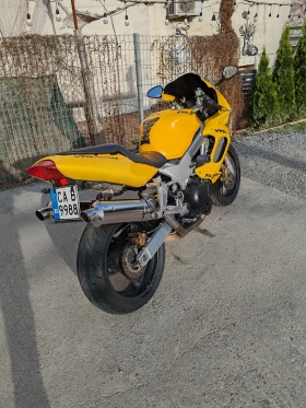 Honda Vtr 1000, снимка 2