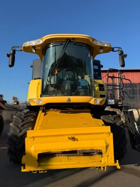 Комбайн New Holland CX8060, снимка 2