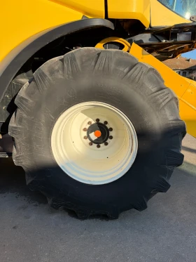 Комбайн New Holland CX8060, снимка 4
