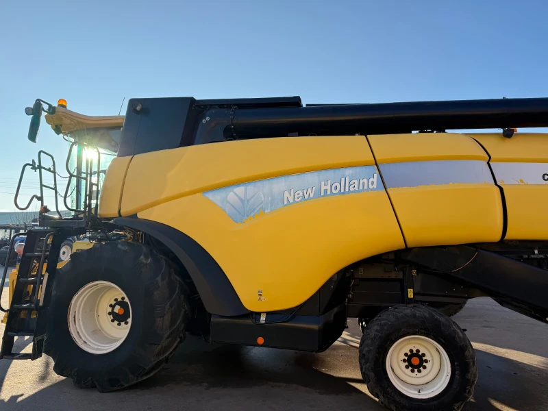 Комбайн New Holland CX8060, снимка 10 - Селскостопанска техника - 53599164