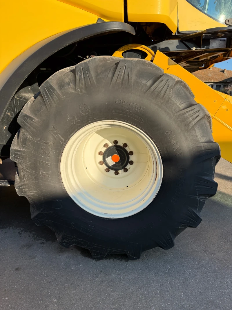 Комбайн New Holland CX8060, снимка 4 - Селскостопанска техника - 53599164