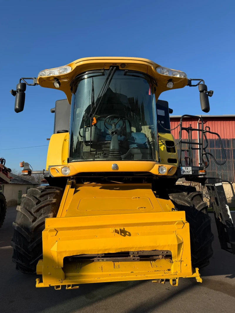 Комбайн New Holland CX8060, снимка 2 - Селскостопанска техника - 53599164