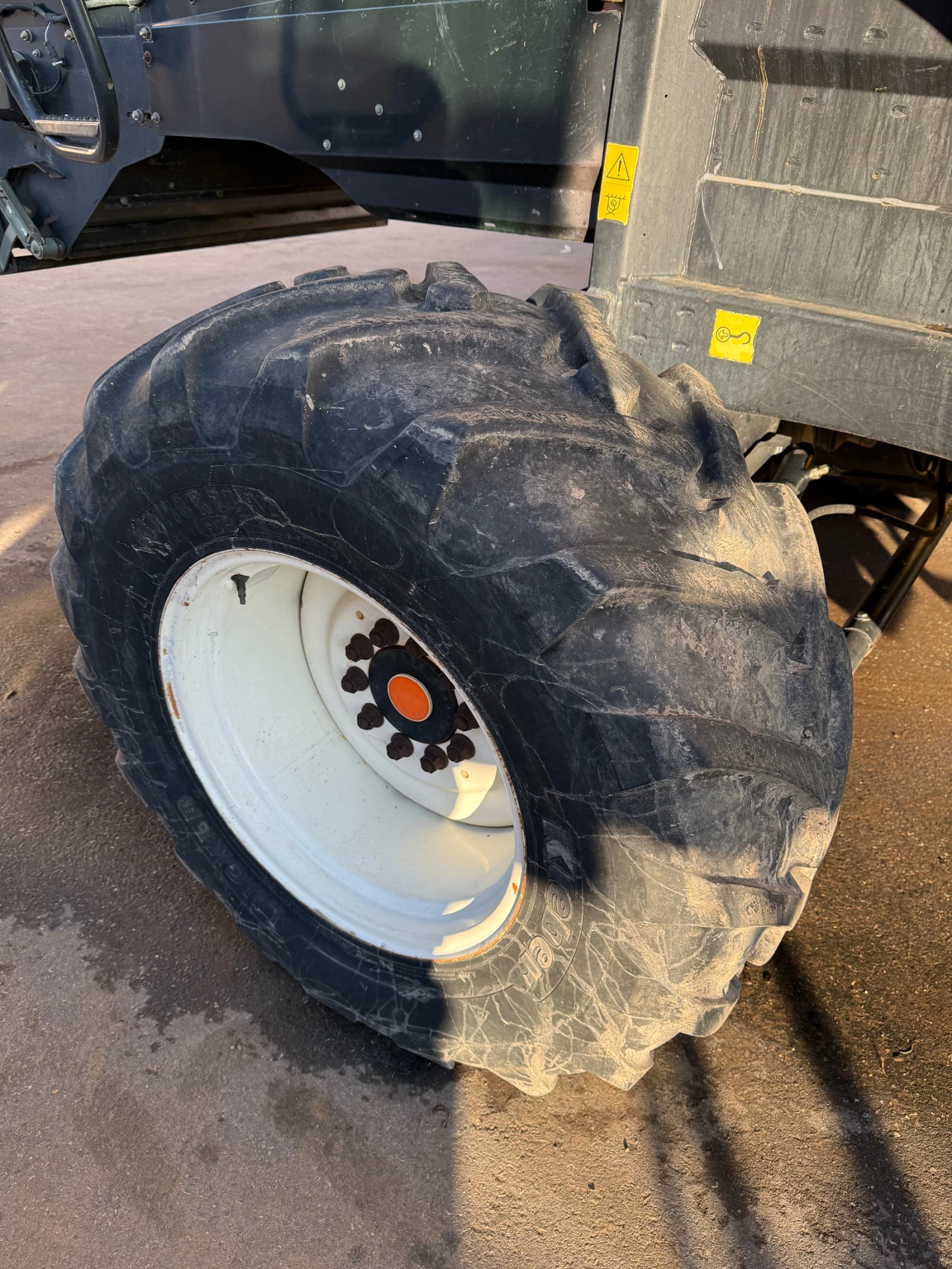 Комбайн New Holland CX8060 - изображение 6