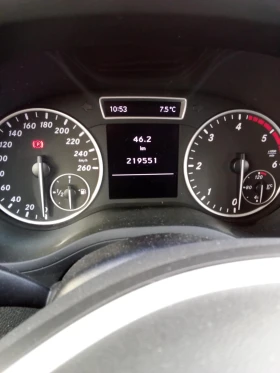 Mercedes-Benz B 180, снимка 11