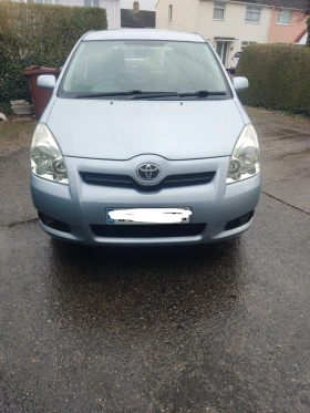 Toyota Corolla verso  - изображение 1