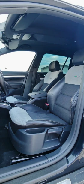 Skoda Octavia 2.0TDI V//RS Facelift * Xenon* DSG* Navi* Bluetoot - 5600 € / 10952.65 лв. - 91736727 12