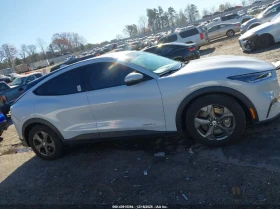 Ford Mustang Mach-E Select RWD, снимка 13