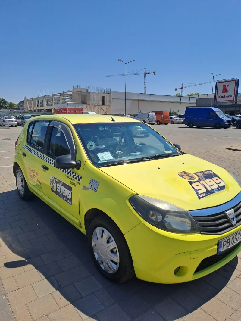 Dacia Sandero, снимка 2 - Автомобили и джипове - 46898496