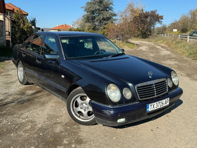 Mercedes-Benz E 220 Cdi, снимка 2 - Автомобили и джипове - 48180841