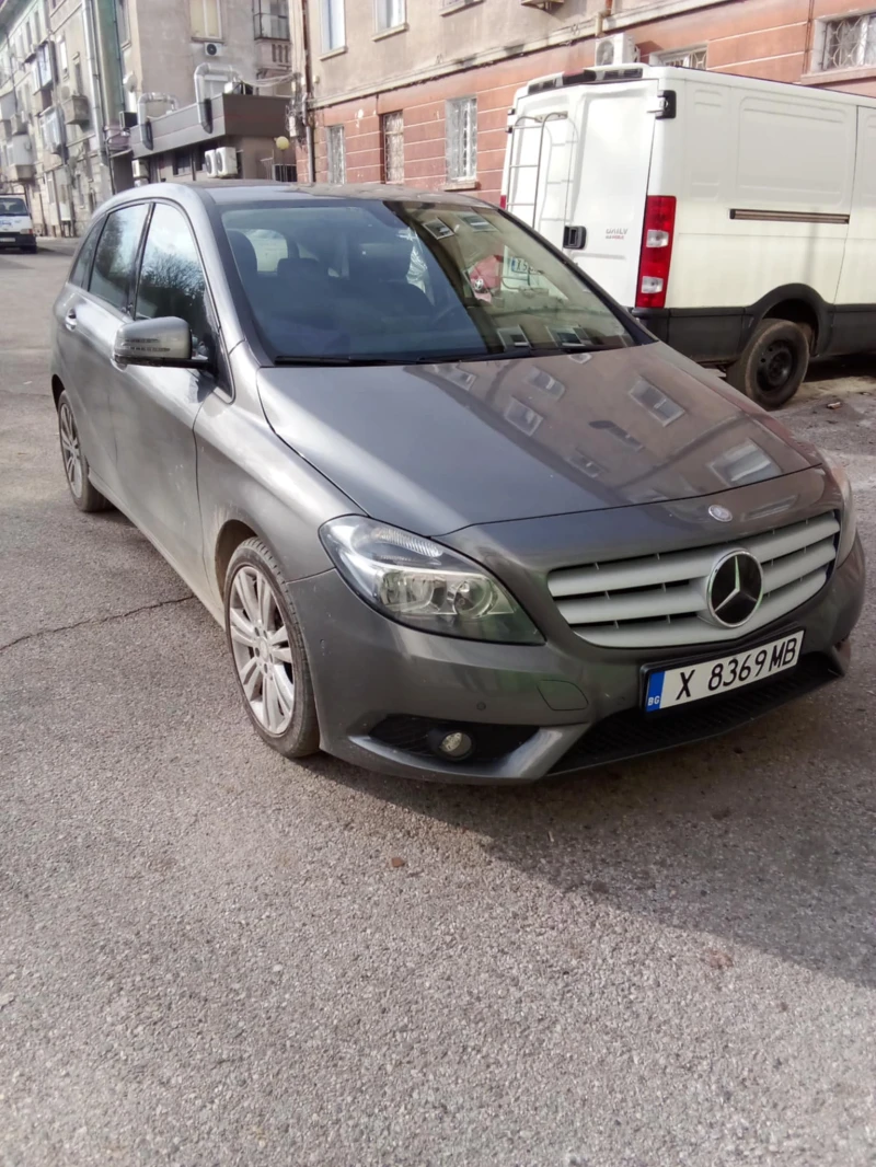 Mercedes-Benz B 180, снимка 5 - Автомобили и джипове - 48601712