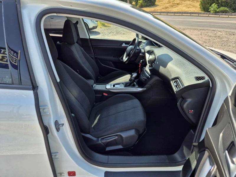 Peugeot 308 2.0HDI Автомат 150кс, снимка 9 - Автомобили и джипове - 51970264