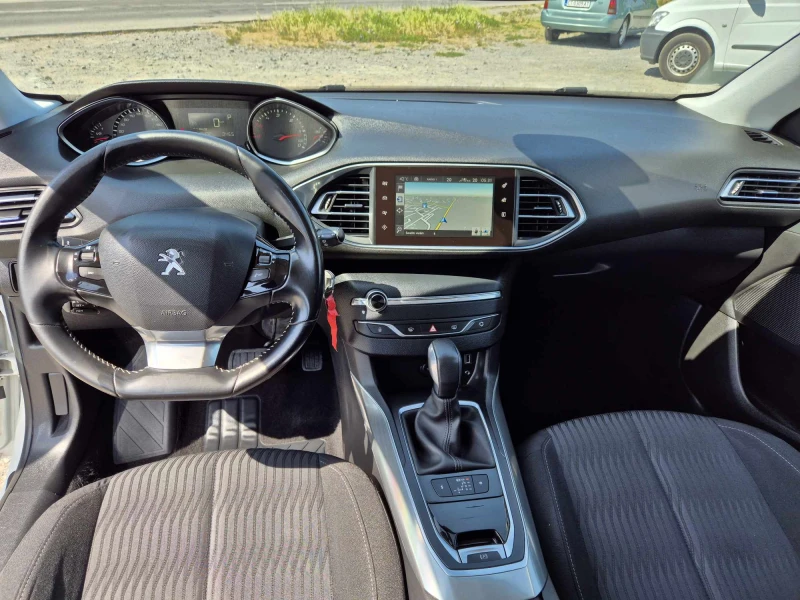 Peugeot 308 2.0HDI Автомат 150кс, снимка 13 - Автомобили и джипове - 51970264