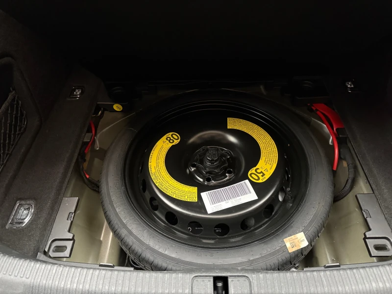 Audi A4 2.0 265 hp 2023 Quattro Mild HYBRID Distronic, снимка 15 - Автомобили и джипове - 52451553