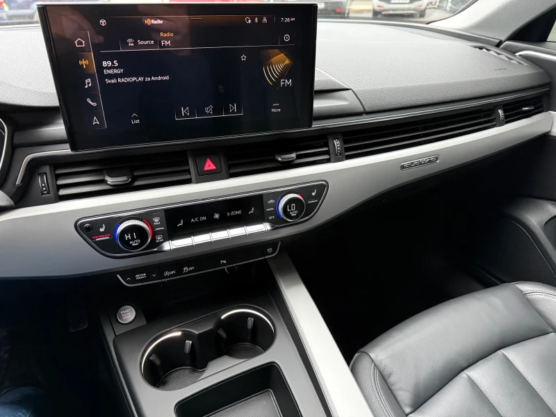 Audi A4 2.0 265 hp 2023 Quattro Mild HYBRID Distronic, снимка 14 - Автомобили и джипове - 52451553