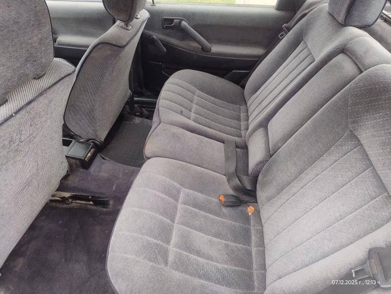 VW Passat 1.8 газ клима, снимка 11 - Автомобили и джипове - 52548364