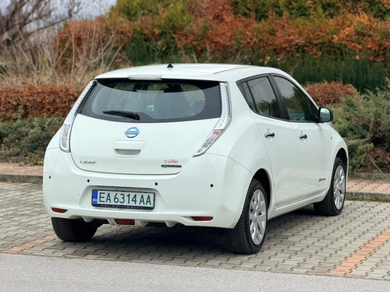 Nissan Leaf  Лизинг през Уникредит по 365 лева на месец, снимка 4 - Автомобили и джипове - 52664828