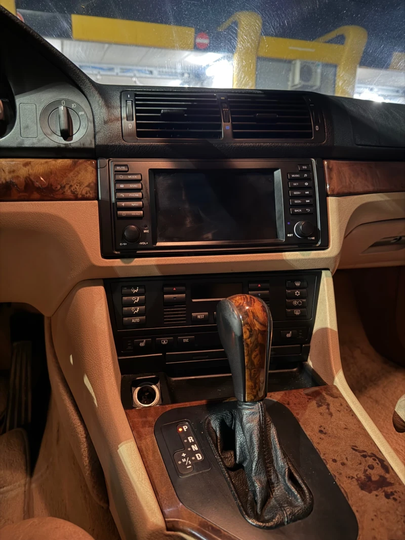 BMW 530, снимка 8 - Автомобили и джипове - 52806139