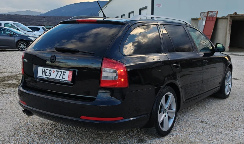 Skoda Octavia 2.0TDI V//RS Facelift * Xenon* DSG* Navi* Bluetoot, снимка 2 - Автомобили и джипове - 53395479