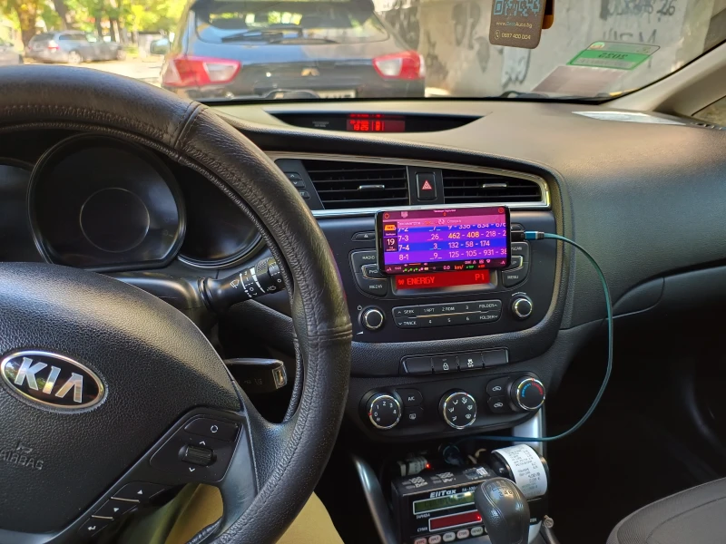 Kia Ceed SW, снимка 4 - Автомобили и джипове - 53412188