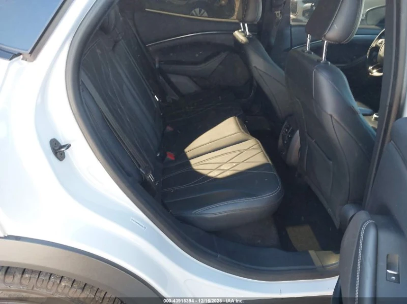 Ford Mustang Mach-E Select RWD, снимка 8 - Автомобили и джипове - 53587225