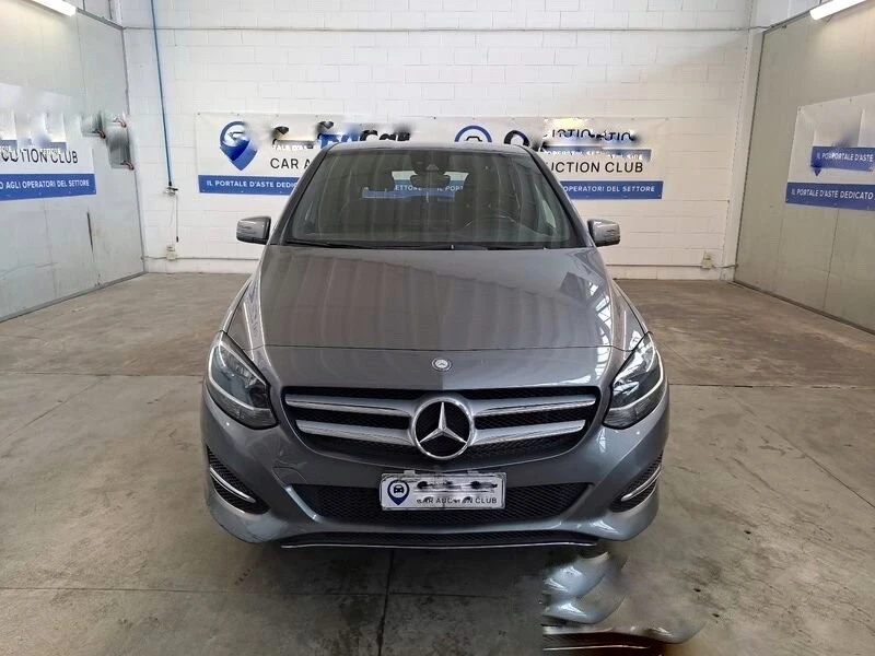 Mercedes-Benz B 180 * Facelift* АВТОМАТИК* 2016г.* СЕРВИЗНА ИСТОРИЯ*  - изображение 3