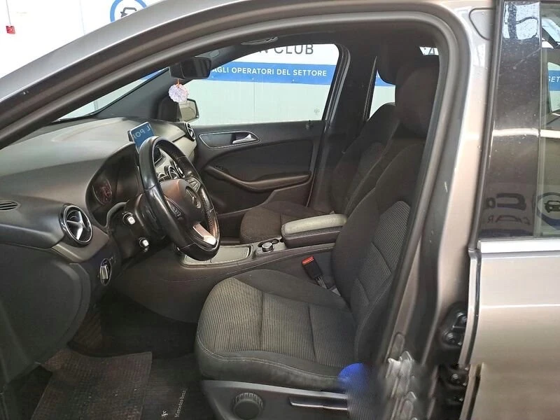 Mercedes-Benz B 180 * Facelift* АВТОМАТИК* 2016г.* СЕРВИЗНА ИСТОРИЯ*  - изображение 8