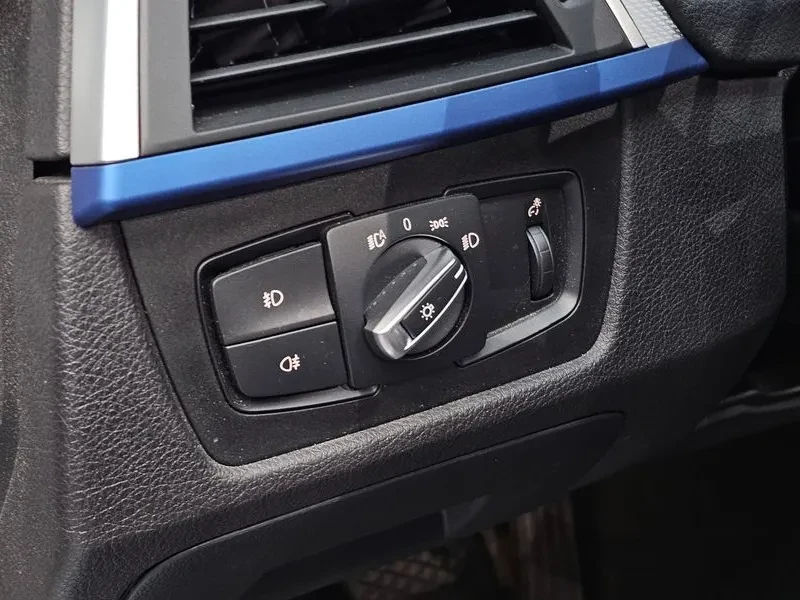 BMW 320 I M Sports, снимка 13 - Автомобили и джипове - 56161902