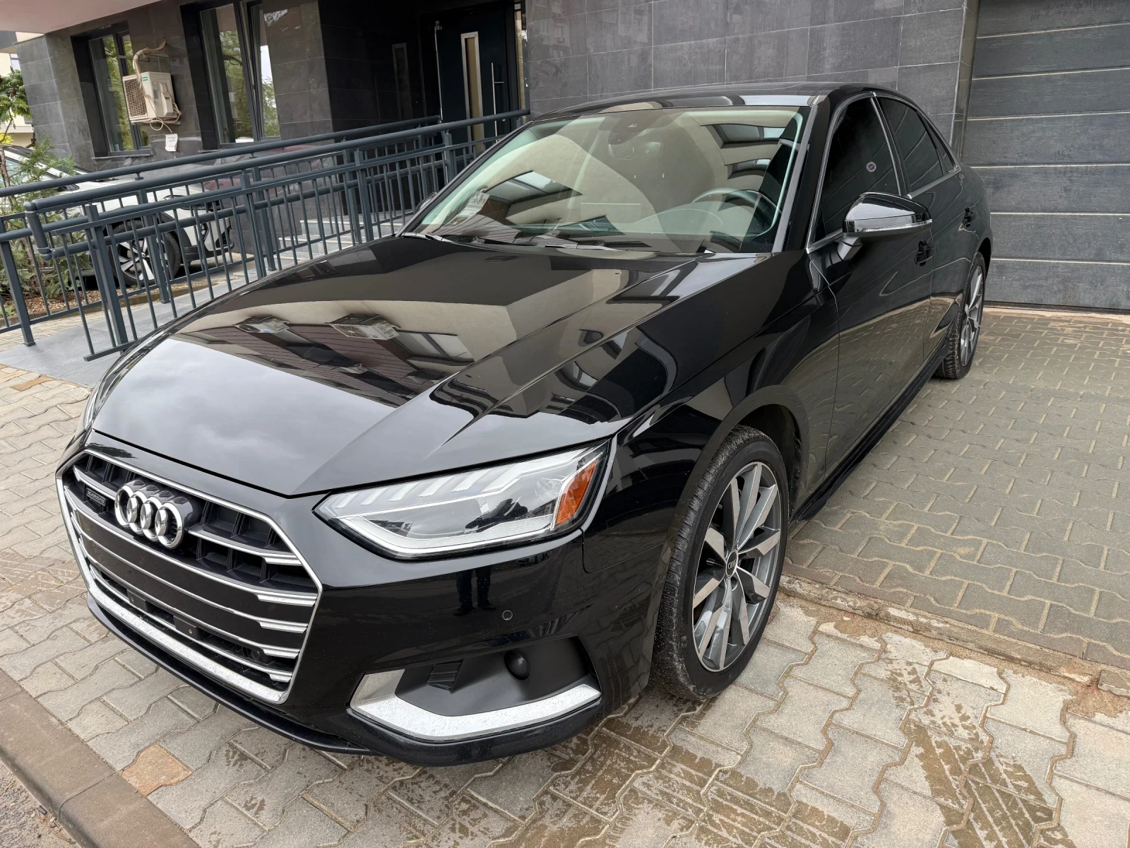 Audi A4 2.0 265 hp 2023 Quattro Mild HYBRID Distronic, снимка 1