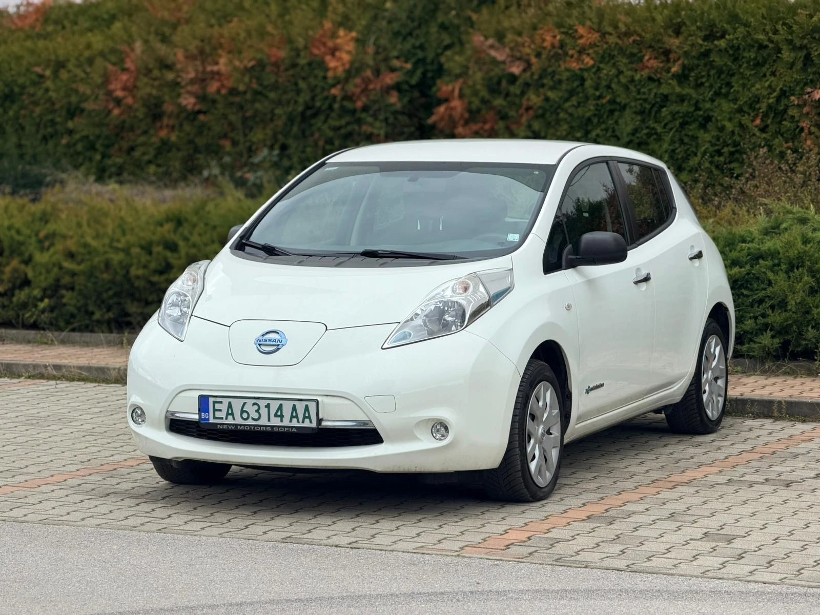 Nissan Leaf  Лизинг през Уникредит по 365 лева на месец, снимка 1