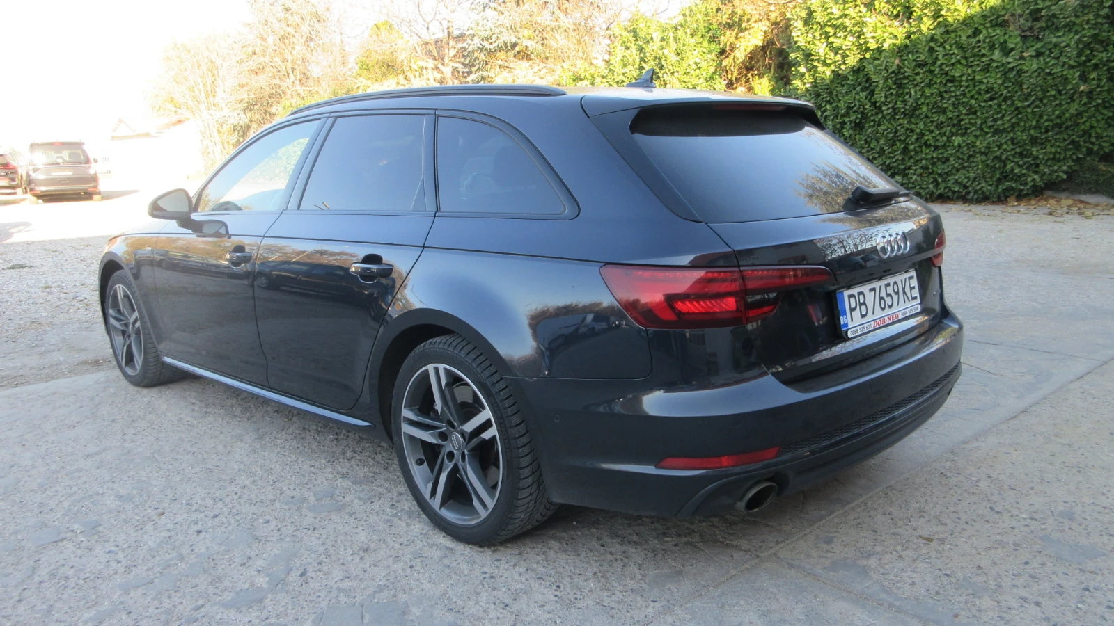 Audi A4 2.0-TFSI-4x4-MILDHYBRID-252HP- MEGA VOLL - изображение 6