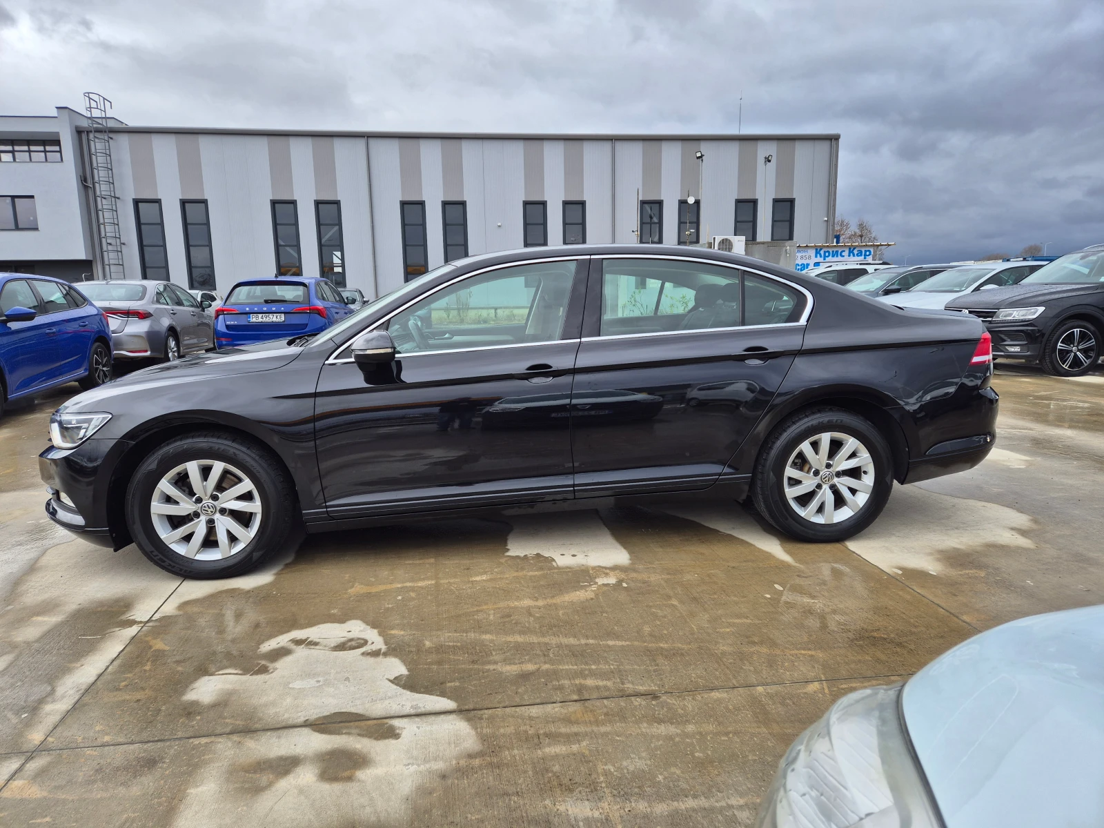 VW Passat COMFORTLINE-С-Гаранция-2.0 TDI DSG - изображение 2