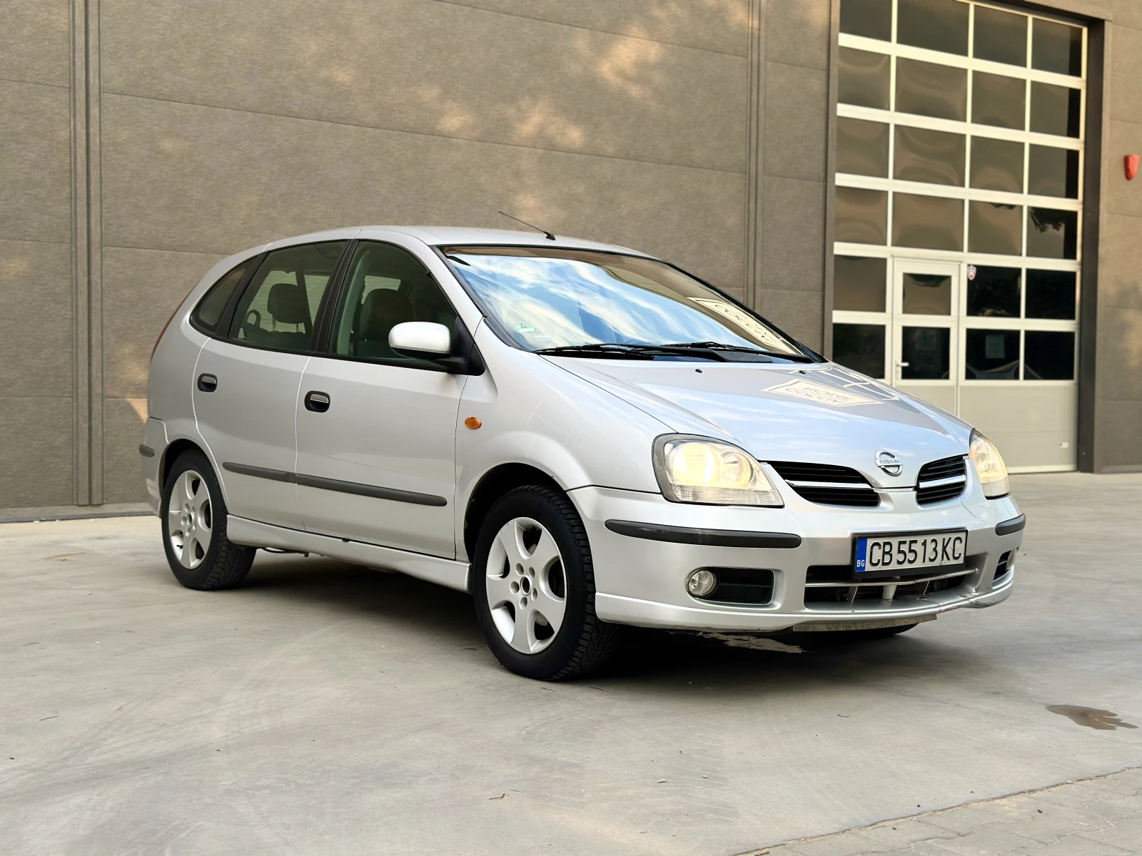 Nissan Almera tino 2.2 - изображение 8
