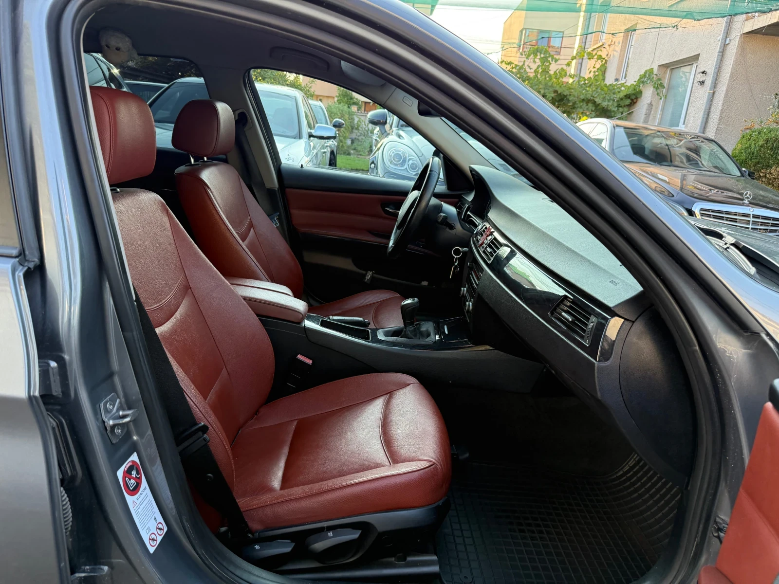 BMW 318 E91 | Mobile.bg   13